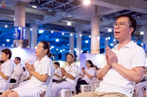 ภาพ No.228746:วันอังคารที่ 10 มิถุนายน พ.ศ. 2568 (วันพระขึ้น 15 ค่ำ เดือน 7) พิธีสวดธัมมจักกัปปวัตตนสูตร ครบ 7,439,000,000 จบ วัดพระธรรมกาย