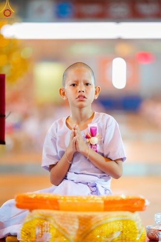 ภาพ No.214559:วันศุกร์ที่ 4 เมษายน พ.ศ.2568 นาคธรรมทายาทตักบาตรพระพี่เลี้ยง ในโครงการบรรพชาสามเณร ฟื้นฟูพระพุทธศาสนาทั่วไทย ณ วิหารคด 22 วัดพระธรรมกาย