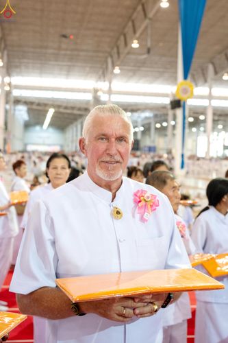 ภาพ No.318496:วันอาทิตย์ต้นเดือนที่ 5 เมษายน พ.ศ.2569 พิธีทอดผ้าป่าสมทบมหาสังฆทาน 40,000 กว่าวัดทั่วประเทศ ณ สภาธรรมกายสากล วัดพระธรรมกาย