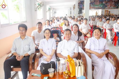 ภาพ No.162778:โครงการกฐินสามัคคีทั่วไทย 30,000 วัด บูชาธรรม 80 ปี หลวงพ่อธัมมชโย โดย คณะศิษยานุศิษย์วัดพระธรรมกาย ณ วัดโบสถ์บน จ.นนทบุรี วันที่ 19 ตุลาคม พ.ศ. 2567