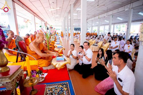 ภาพ No.199936:พิธีทอดผ้าป่าทำนุบำรุงศาสนสถาน ณ วัดบางช้างใต้ ตำบลบางช้าง อำเภอสามพราน จังหวัดนครปฐม ในโครงการธรรมยาตรา กตัญญูบูชา มหาปูชนียาจารย์ พระมงคลเทพมุนี(สด จนฺทสโร) พระผู้ปราบมาร อนุสรณ์สถาน 7 แห่ง ปีที่ 13 วันที่ 22 มกราคม พ.ศ. 2568