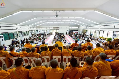 ภาพ No.243108:วันพฤหัสบดีที่ 4 กันยายน พ.ศ. 2568 เวลา 07.00-08.15 น. มหาวิทยาลัยเกษตรศาสตร์ กำแพงแสน ร่วมทำบุญตักบาตร Freshy KU85 พระสงฆ์ 85 รูป