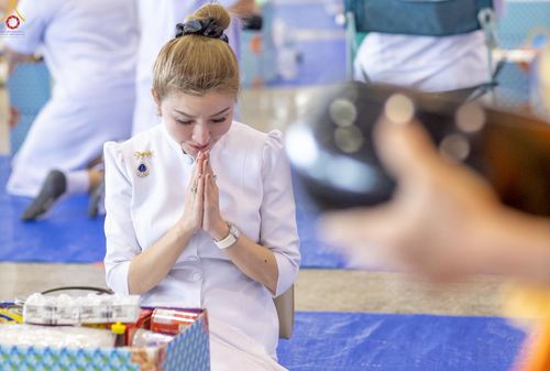 ภาพ No.240447:วันพุธที่ 27 สิงหาคม พ.ศ. 2568 พิธีตักบาตร ในวันธรรมชัย ณ วัดพระธรรมกาย จ.ปทุมธานี