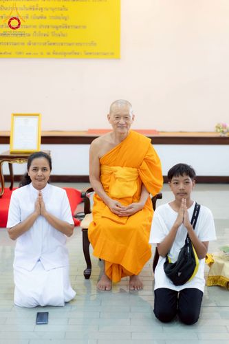 ภาพ No.276737:วันเสาร์ที่ 6 ธันวาคม พ.ศ. 2568 พิธีมุทิตาสักการะ เนื่องในโอกาสที่พระเดชพระคุณพระพรหมดิลก เจ้าอาวาสวัดสามพระยา วรวิหาร เมตตาเป็นประธานในพิธีตั้งฐานานุกรมใน พระราชวิเทศวชิรเวที (บัณฑิต วรปญฺโญ) ผู้ช่วยเจ้าอาวาสวัดพระธรรมกาย (ไวโรจน์ วิโรจโน) ผู้ช่วยเจ้าอา