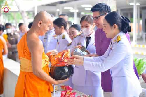 ภาพ No.227132:วันอังคารที่ 3 มิถุนายน พ.ศ. 2568 นายอำเภอคลองหลวง นำพสกนิกรรวมใจภักดิ์ สมเด็จพระนางเจ้าฯ พระบรมราชินี เนื่องในโอกาสวันเฉลิมพระชนมพรรษา ณ อาคารปลูกศรัทธา 2 วัดพระธรรมกาย อ.คลองหลวง จ.ปทุมธานี