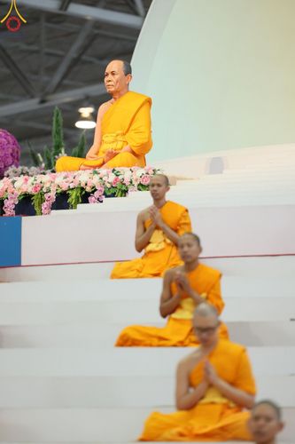 ภาพ No.159208:พิธีบูชาข้าวพระ ในวันอาทิตย์ต้นเดือน วันที่ 6 ตุลาคม พ.ศ. 2567 ณ สภาธรรมกายสากล วัดพระธรรมกาย