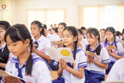 ภาพ No.103506:วันรวมพลังเด็กดี V-Star ผู้นำฟื้นฟูศีลธรรมโลก จังหวัดเชียงรายและจังหวัดพะเยา ณ ศูนย์ปฏิบัติธรรมจังหวัดเชียงราย วันที่ 2 ธันวาคม พ.ศ. 2566