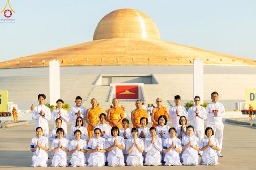 ภาพ No.180588:พิธีบรรพชาอุปสมบท โครงการอุปสมบทบูชาธรรมมหาปูชนียาจารย์ ประจำปีพุทธศักราช 2567 วันเสาร์ที่ 7 ธันวาคมพ.ศ. 2567 ณ วัดพระธรรมกาย จ.ปทุมธานี