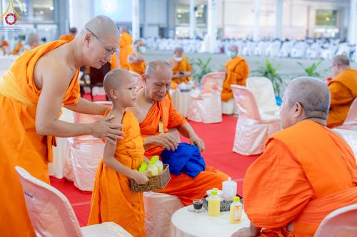 ภาพ No.146831:การต้อนรับพระสังฆาธิการ 2,000 กว่าวัดทั่วประเทศ และพิธีบูชาข้าวพระ เนื่องในวันสมาธิโลก วันอาทิตย์ที่ 4 สิงหาคม พ.ศ. 2567 ณ สภาธรรมกายสากล วัดพระธรรมกาย