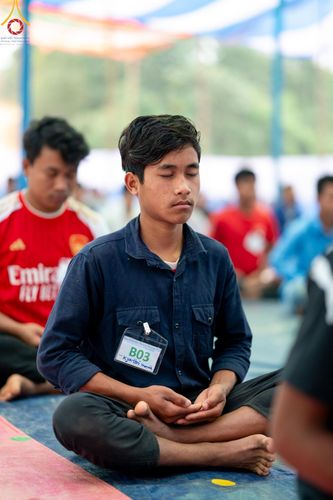 ภาพ No.127645:Photo Story ปฐมบรรพชาชาวพุทธมาร์มา Episode 2/5 วันที่ 6-7 กุมภาพันธ์ พ.ศ. 2567  โครงการบรรพชาครั้งประวัติศาสตร์ แห่งเทือกเขาจิตตะกอง  ครั้งแรกของชาวพุทธมาร์มา บังกลาเทศ บูชาธรรม 80 ปีหลวงพ่อธัมมชโย ณ วัดธัมจักร อรัญกุฏิ เมืองรัมการ์ คาร์กาชารี บังกลาเทศ