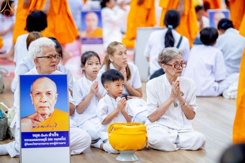 ภาพ No.217241:วันเสาร์ที่ 12 เมษายน พ.ศ. 2568 พิธีบรรพชา พิธีขอศีลและขอนิสสัย พิธีมอบบาตร ในโครงการอุปสมบทหมู่ บูชาธรรมหลวงพ่อธัมมชโย, โครงการธรรมทายาท ระดับอุดมศึกษา รุ่นที่ 52 ,  โครงการบวชพระนานาชาติ AEC & WAB CEO รุ่นที่ 4 ณ วัดพระธรรมกาย