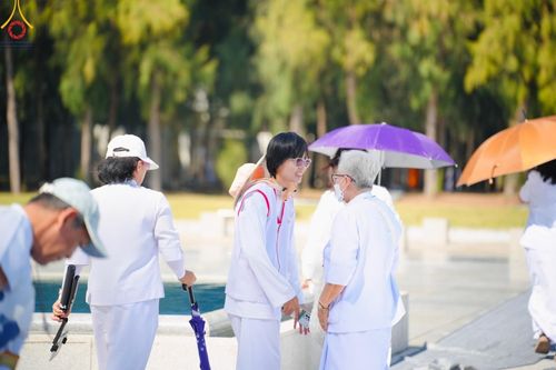 ภาพ No.191452:V.49 สารพัดV สารพัดดี ที่ธรรมยาตรา ในโครงการธรรมยาตรา กตัญญูบูชา มหาปูชนียาจารย์ พระมงคลเทพมุนี(สด จนฺทสโร) พระผู้ปราบมาร อนุสรณ์สถาน 7 แห่ง ปีที่ 13 ระหว่างวันที่ 2-31 มกราคม พ.ศ. 2568