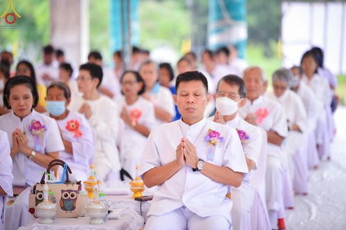 ภาพ No.146611:พิธีทอดผ้าป่าสร้างหลังคาอาคาร 80 ปี หลวงพ่อธัมมชโย ณ ศูนย์ปฎิบัติธรรมวิหารแดง จังหวัดสระบุรี วันอาทิตย์ที่ 28 กรกฎาคม พ.ศ. 2567