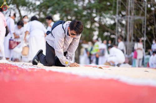 ภาพ No.112501:V.11 สามารถ การเตรียมงาน เก็บงาน การรับบุญของเจ้าหน้าที่หน่วยงานต่างๆ เพื่อโครงการธรรมยาตรา กตัญญูบูชา มหาปูชนียาจารย์ พระมงคลเทพมุนี (สด จนฺทสโร) พระผู้ปราบมาร อนุสรณ์สถาน 7 แห่ง ปีที่ 12 ระหว่างวันที่ 2 - 31 มกราคม พ.ศ.2567