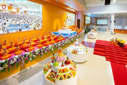 ภาพ No.222817:วันอาทิตย์ต้นเดือนที่ 4 พฤษภาคม พ.ศ. 2568 พิธีบูชาข้าวพระ ณ สภาธรรมกายสากล วัดพระธรรมกาย