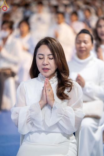 ภาพ No.187669:พิธีฉลองชัยสวดมนต์บทธัมมจักกัปปวัตนสูตร 7,000,000,000 จบ และพิธีสวดมนต์ข้ามปี วันที่ 31 ธันวาคม พ.ศ. 2567 ถึงวันที่ 1 มกราคม พ.ศ. 2568 ณ มหารัตนวิหารคด วัดพระธรรมกาย จ.ปทุมธานี