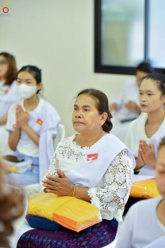 ภาพ No.250109:วันที่ 26-28 กันยายน พ.ศ. 2568 โครงการอบรมอุบาสกแก้ว อุบาสิกาแก้ว รุ่นที่ 3 ตัวแทนทอดกฐินสามัคคีทั่วไทย 30,000 วัด ณ ศูนย์ปฏิบัติธรรมจันทบุรี จ.จันทบุรี