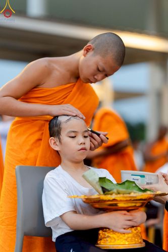 ภาพ No.213709:วันอาทิตย์ที่ 30 มีนาคม พ.ศ. 2568 พิธีตัดปอยผม โครงการหน่อแก้วเปรียญธรรม รุ่นที่ 13 ณ ค่ายจองแชมป์ หมู่กุฏิสามเณรเปรียญธรรม วัดพระธรรมกาย