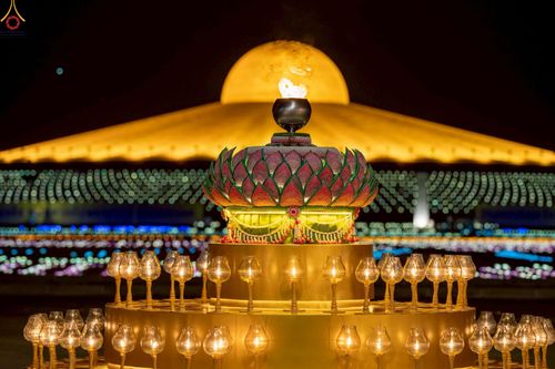 ภาพ No.241232:วันพุธที่ 27 สิงหาคม พ.ศ. 2568 พิธีฉลองชัยสวดมนต์ บทธัมมจักกัปปวัตตนสูตร ครบ 7,650,575,757 จบ ในวันธรรมชัย วัดพระธรรมกาย