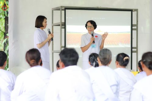 ภาพ No.155052:โครงการอุบาสกแก้ว อุบาสิกาแก้ว รุ่นที่ 2 ตัวแทนทอดกฐินสามัคคีทั่วไทย 30,000 วัด บูชาธรรม 80 ปี หลวงพ่อธัมมชโย จังหวัดบุรีรัมย์ ระหว่างวันที่ 13-15 กันยายน พ.ศ. 2567