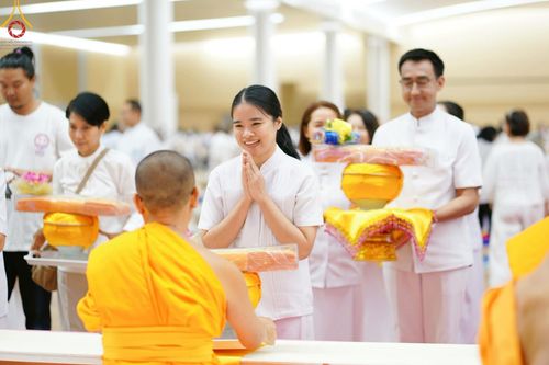 ภาพ No.212769:วันอาทิตย์ที่ 23 มีนาคม พ.ศ. 2568 พิธีร่วมบุญโครงการบรรพชาสามเณร 5,000 รูป ณ ห้องแก้วสารพัดนึก 2 วัดพระธรรมกาย