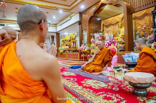 ภาพ No.342146:วันศุกร์ที่ 31 กรกฎาคม พ.ศ.2569 พระภิกษุวัดพระธรรมกาย ทำวัตรพระผู้ใหญ่เนื่องในวันเข้าพรรษา