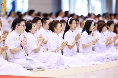ภาพ No.337889:วันอาทิตย์ต้นเดือน 5 กรกฎาคม พ.ศ.2569 พิธีบูชาข้าวพระ ณ สภาธรรมกายสากล วัดพระธรรมกาย