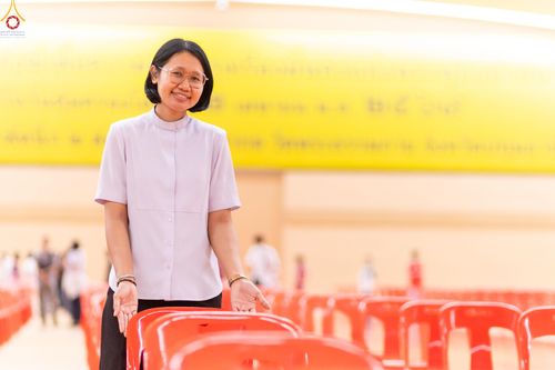 ภาพ No.322781:วันที่ 15-18 เมษายน พ.ศ.2569 การเเตรียมโต๊ะฉัน , เตรียมจุดพักค้าง , เรียงเก้าอี้ , เรียงกล่องไทยธรรม  เพื่องานถวายมหาสังฆทาน 40,000 กว่าวัดทั่วประเทศ วันคุ้มครองโลก 22 เมษายน พ.ศ.2569 วัดพระธรรมกาย