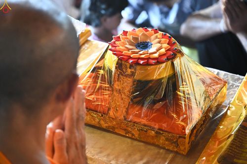 ภาพ No.278750:วันที่ 30 ตุลาคม 2568  กฐินสมทบวัดต่างประเทศ โดยคณะศิษยานุศิษย์  บูชาธรรม 81 ปี หลวงพ่อธัมมชโย  ณ วัดศรีโพธินันทะ ประเทศศรีลังกา