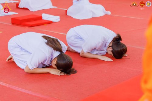 ภาพ No.284533:วันพุธที่ 17  ธันวาคม พ.ศ.2568  พิธีบวชอุบาสิกาแก้ว อินโดนีเซีย ณ ประเทศอินโดนีเซีย