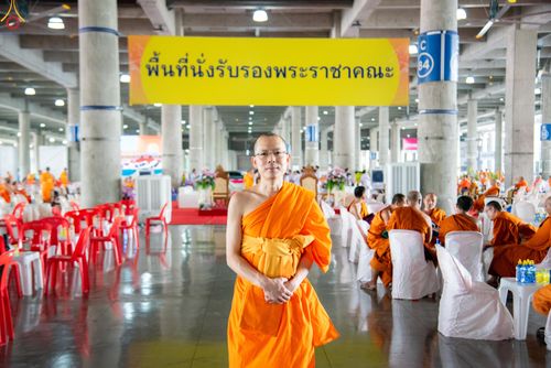 ภาพ No.325848:วันที่ 22 เมษายน พ.ศ.2569(วันคุ้มครองโลก) งานถวายมหาสังฆทาน 40,000 กว่าวัดทั่วประเทศ เจ้าหน้าที่ สาธุชน ร่วมใจจัดเตรียมภัตตาหารเพล (ชุด 2)