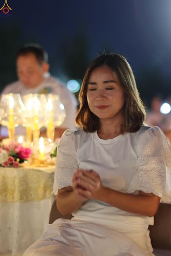 ภาพ No.302337:วันที่ 23 มกราคม พ.ศ. 2569 พิธีจุดประทีปธรรมถวายเป็นพุทธบูชา (ภาพชุดที่ 2) และบูชาธรรมมหาปูชนียาจารย์  ณ อนุสรณ์สถานลำดับที่ 5 สถานที่เผยแผ่วิชชาธรรมกายครั้งแรก อนุสรณ์สถานบางปลา วัดบางปลา อำเภอบางเลน จังหวัดนครปฐม ในโครงการธรรมยาตรา กตัญญูบูชา มหาปูชนีย