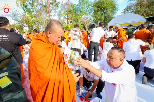 ภาพ No.313982:วันอาทิตย์ที่ 14 มีนาคม พ.ศ. 2569 ทำบุญเมืองหาดใหญ่ตักบาตรพระ 1,109 รูป เติมบุญใหญ่ หลังวิกฤตมหาอุทกภัย ณ ซุ้มประตูไชน่าทาวน์ ถนนศุภสารรังสรรค์ อ.หาดใหญ่ จ.สงขลา