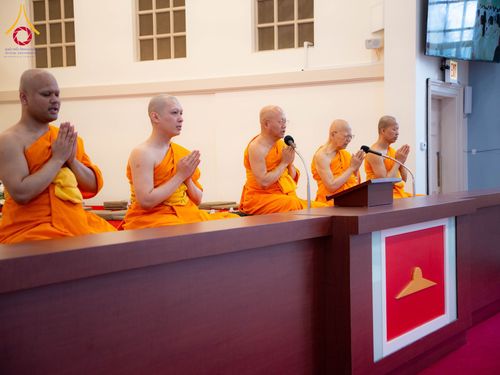 ภาพ No.319196:วันที่ 29 มีนาคม พ.ศ.2569 พิธีอัญเชิญรูปหล่อพระมงคลเทพมุนี (สด จนฺทสโร) ประดิษฐาน ณ ห้องปฏิบัติธรรม “มงคลรัตนโชติ”  วัดพระธรรมกายชิคาโก ประเทศสหรัฐอเมริกา