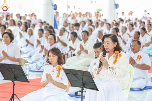 ภาพ No.327146:วันศุกร์ที่ 1 พฤษภาคม พ.ศ.2569 พิธีทอดผ้าป่า โปรยรัตนชาติ ตอกเสาเข็มมงคลต้นแรก สถาปนา “องค์พระเจดีย์เพื่อสร้างสันติภาพโลก” (แห่งแรกของภาคอีสาน) ณ ธุดงคสถานอำนาจเจริญ  อ.เมือง จ.อำนาจเจริญ