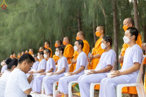 ภาพ No.82584:พิธีตัดปอยผมและปลงผมนาคธรรมทายาท ในโครงการอุปสมบทหมู่ธรรมทายาทพุทธศาสตร์สากล รุ่นที่ 7 (ภาคฤดูฝน) วันอาทิตย์ที่ 11 มิถุนายน พ.ศ. 2566 ณ  วัดพระธรรมกาย