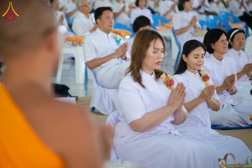 ภาพ No.315422:วันที่ 20 มีนาคม พ.ศ. 2569 พิธีเจริญพระพุทธมนต์ เนื่องในวาระอายุวัฒนมงคล 75 ปี พระเดชพระคุณพระภาวนาธรรมวิเทศ วิ. (ภูเบศ ฌานาภิญโญ) ผู้ช่วยเจ้าอาวาสวัดพระธรรมกาย และเจ้าอาวาสวัดพระธรรมกายเบเนลักซ์ ประเทศเบลเยียม  ณ หอฉันคุณยายอาจารย์ฯ วัดพระธรรมกาย