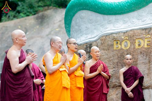 ภาพ No.344496:วันที่ 8-11 สิงหาคม พ.ศ.2569 “ประเพณีเข้าพรรษา เชื่อมพระพุทธศาสนาสองแผ่นดิน” ถวายเทียนพรรษา 9 วัด ณ นครโฮจิมินห์ สาธารณรัฐสังคมนิยมเวียดนาม
