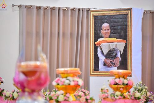 ภาพ No.241301:วันอาทิตย์ที่ 24 สิงหาคม พ.ศ.2568 พิธีปฐมผ้าป่าสถาปนาองค์พระเจดีย์เพื่อสร้างสันติภาพโลก พิธีไถ่ชีวิตโค สร้างมหากุศลด้วยการให้ชีวิตสัตว์เป็นทาน ณ ศูนย์ปฏิบัติธรรมสระบุรี อ.พระพุทธบาท จ.สระบุรี