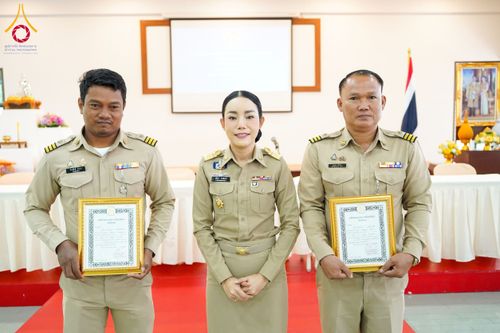 ภาพ No.176589:ชมรมกำนัน ผู้ใหญ่บ้านฯ อ.คลองหลวง ทอดผ้าป่าสมทบโครงการกฐินสามัคคีทั่วไทย 30,000 วัด วันที่ 4 พฤศจิกายน พ.ศ. 2567 ณ วัดพระธรรมกาย อ.คลองหลวง จ.ปทุมธานี