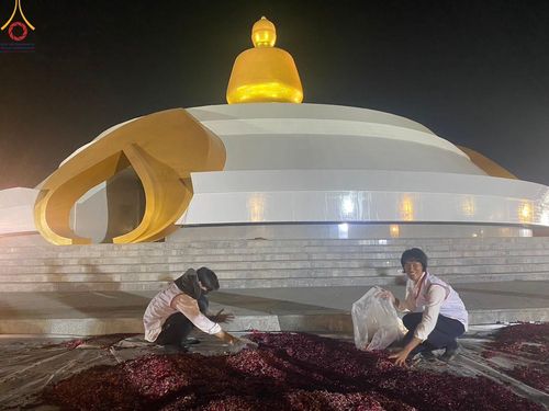 ภาพ No.119676:V.19 แกล้วกล้า การเตรียมงาน เก็บงาน การรับบุญของเจ้าหน้าที่หน่วยงานต่างๆ เพื่อโครงการธรรมยาตรา กตัญญูบูชามหาปูชนียาจารย์ พระมงคลเทพมุนี (สด จนฺทสโร) พระผู้ปราบมาร อนุสรณ์สถาน 7 แห่ง ปีที่ 12 ระหว่างวันที่ 2 - 31 มกราคม พ.ศ.2567