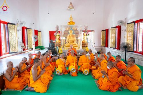 ภาพ No.101225:พิธีบรรพชาธรรมทายาท ในโครงการอุปสมบทบูชาธรรม มหาปูชนียาจารย์ พ.ศ. 2566 ณ วัดสองพี่น้อง สุพรรณบุรี วันที่ 5 ธันวาคม พ.ศ. 2566