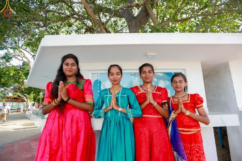 ภาพ No.142519:พิธีถวายมหาสังฆทานพระนานาชาติ 100 รูป ณ วัดนาคทีปะ ราชมหาวิหาร  เกาะนาคทีปะ คาบสมุทร จัฟฟ์น่า จังหวัดเหนือ ประเทศศรีลังกา  วันเสาร์ที่ 22 มิถุนายน พ.ศ. 2567