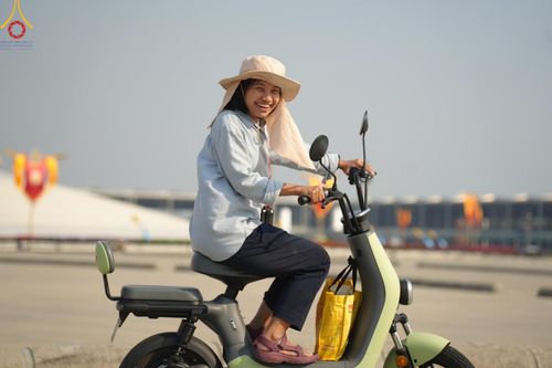 ภาพ No.120846:V.20 เป็นปลื้ม การเตรียมงาน เก็บงาน การรับบุญของเจ้าหน้าที่หน่วยงานต่างๆ เพื่อโครงการธรรมยาตรา กตัญญูบูชา มหาปูชนียาจารย์ พระมงคลเทพมุนี (สด จนฺทสโร) พระผู้ปราบมาร อนุสรณ์สถาน 7 แห่ง ปีที่ 12 ระหว่างวันที่ 2 - 31 มกราคม พ.ศ.2567