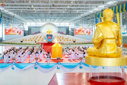 ภาพ No.240201:วันอาทิตย์ที่ 24 สิงหาคม พ.ศ. 2568 งานบุญวันอาทิตย์ พิธีจุดเทียนใจ ไฟนิรันด์ อนันตชัย ณ วัดพระธรรมกาย จ.ปทุมธานี