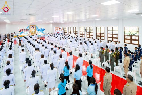 ภาพ No.237729:พิธีถวายเครื่องราชสักการะและวางพานพุ่ม และพิธีจุดเทียนถวายพระพรชัยมงคล เนื่องในโอกาสวันเฉลิมพระชนมพรรษา สมเด็จพระนางเจ้าสิริกิติ์ พระบรมราชินีนาถ พระบรมราชชนนีพันปีหลวง วันอังคารที่ 12 สิงหาคม พ.ศ. 2568  ณ อาคารปลูกศรัทธา 2 วัดพระธรรมกาย