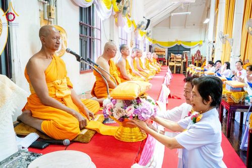 ภาพ No.197282:พิธีทอดผ้าป่าทำนุบำรุงศาสนสถาน ณ วัดอัมพวัน ตำบลบางม่วง อำเภอบางใหญ่ จังหวัดนนทบุรี ในโครงการธรรมยาตรา กตัญญูบูชา มหาปูชนียาจารย์ พระมงคลเทพมุนี(สด จนฺทสโร) พระผู้ปราบมาร อนุสรณ์สถาน 7 แห่ง ปีที่ 13 วันที่ 17 มกราคม พ.ศ. 2568