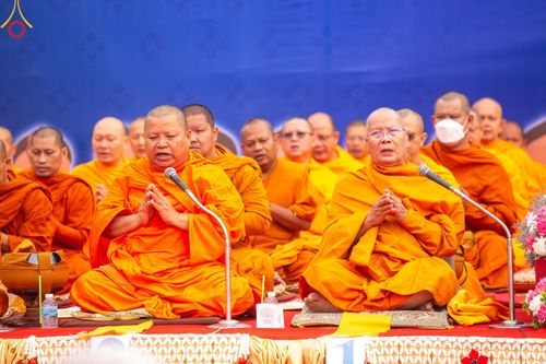 ภาพ No.126042:พิธีทำบุญเมืองนครราชสีมา ฉลอง 556 ปี ตักบาตรพระ 10,000 รูป ในวันเสาร์ที่ 2 มีนาคม พ.ศ.2567 ณ อนุสาวรีย์ท้าวสุรนารี จ.นครราชสีมา จัดโดย คณะสงฆ์จังหวัดนครราชสีมา ร่วมกับสำนักงานจังหวัดนครราชสีมา