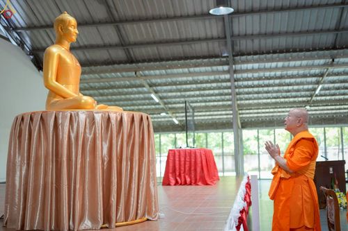 ภาพ No.248267:วันอาทิตย์ที่ 21 กันยายน พ.ศ. 2568 พิธีตักบาตร, พิธีทอดผ้าป่าบำรุงธุดงคสถานล้านนา, พิธีถวายกองทุนการศึกษาพระบาลี, พิธีถวายสลากภัตเป็นสังฆทาน เนื่องในโอกาสครบรอบ 39 ปี ธุดงคสถานล้านนา ณ ธุดงคสถานล้านนา อ.สันทราย จ.เชียงใหม่
