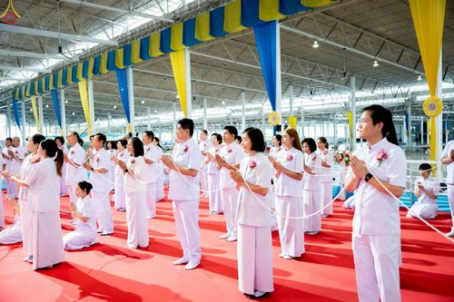 ภาพ No.242531:วันอาทิตย์ที่ 31 สิงหาคม พ.ศ. 2568 งานบุญวันอาทิตย์ พิธีจุดเทียนใจ ไฟนิรันด์ อนันตชัย ณ วัดพระธรรมกาย จ.ปทุมธานี